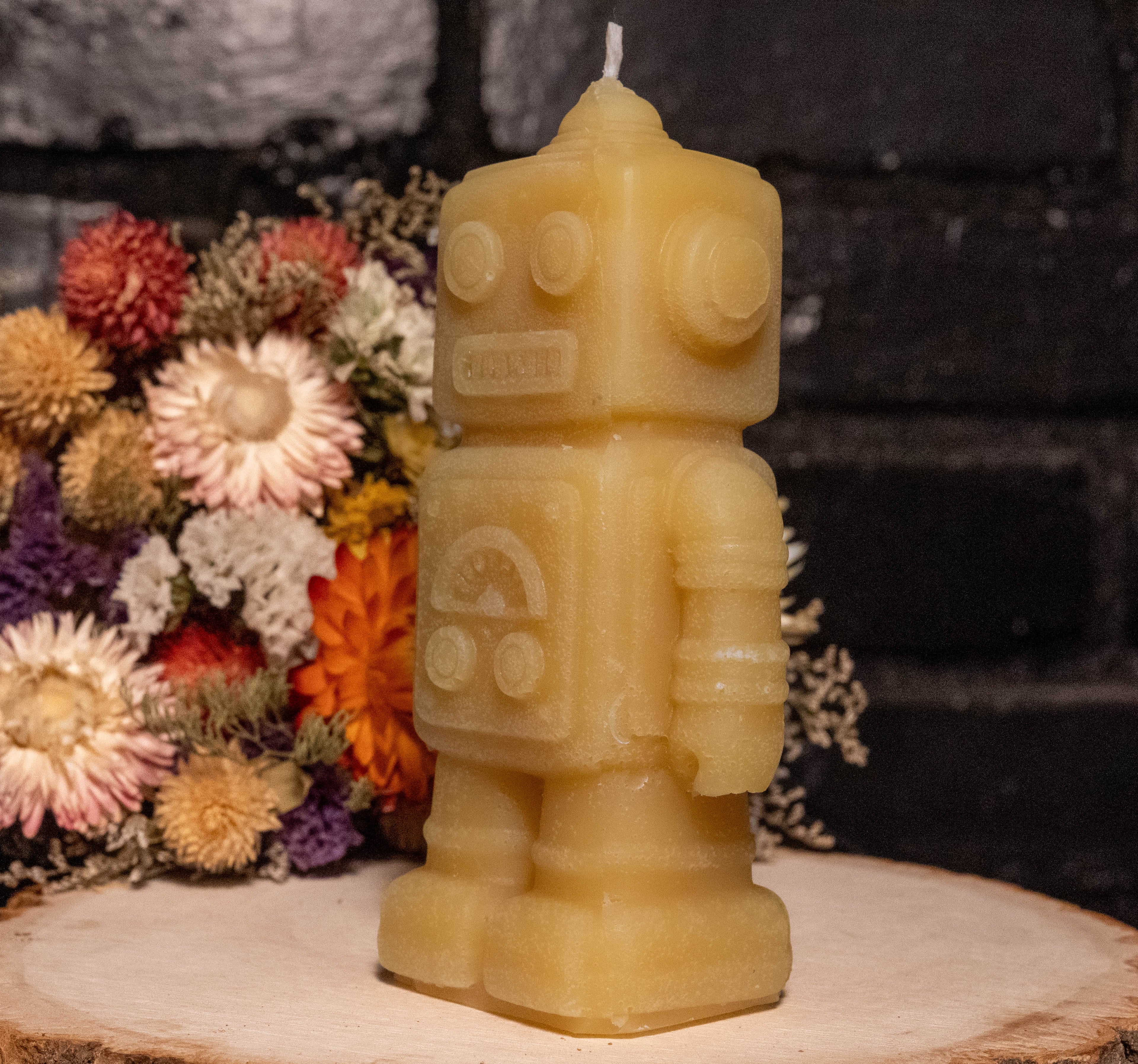 Robot Beeswax Candle: Hand-Poured Vintage Robot Sculpture, Retro Sci-Fi Gift
