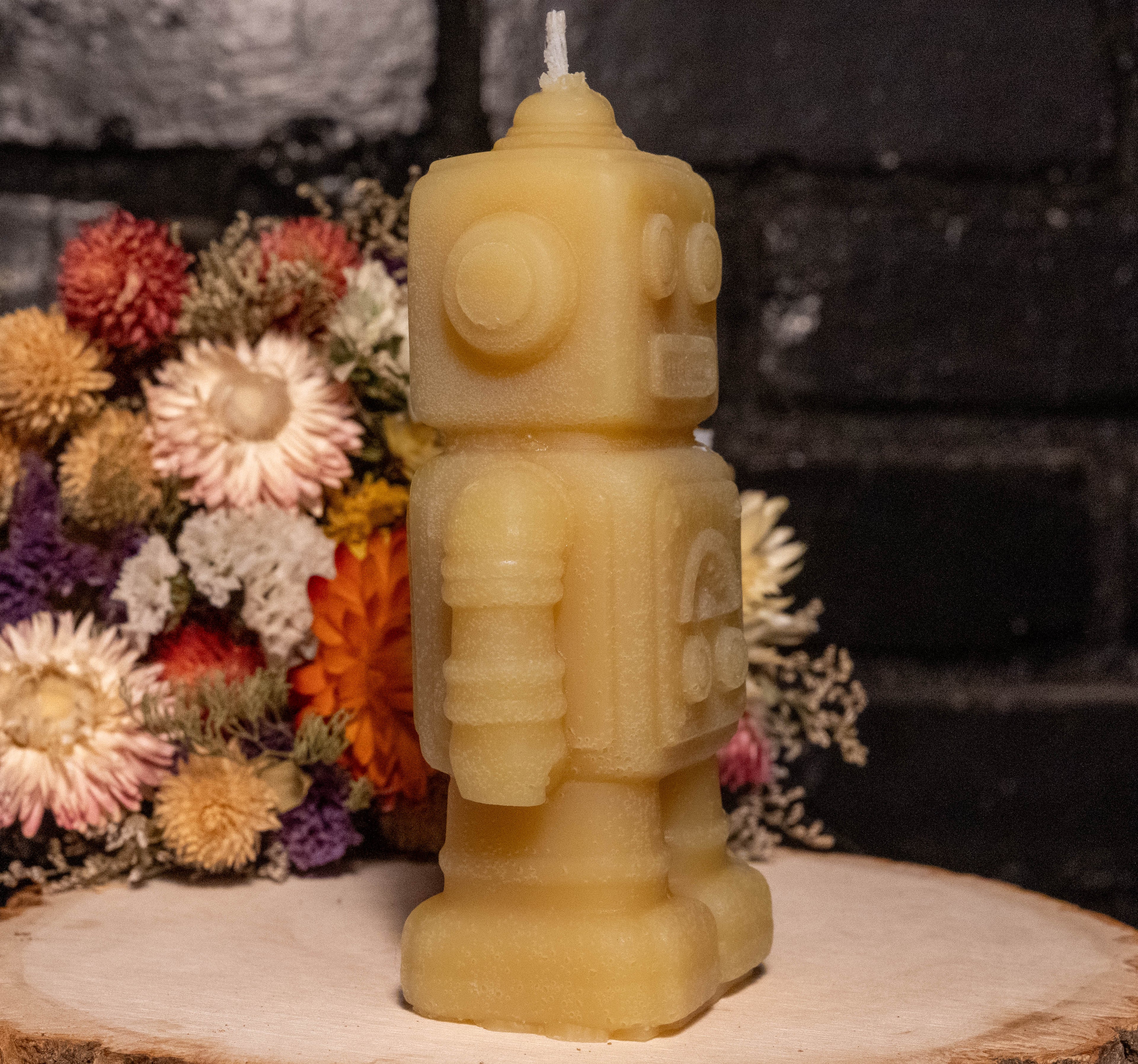 Robot Beeswax Candle: Hand-Poured Vintage Robot Sculpture, Retro Sci-Fi Gift