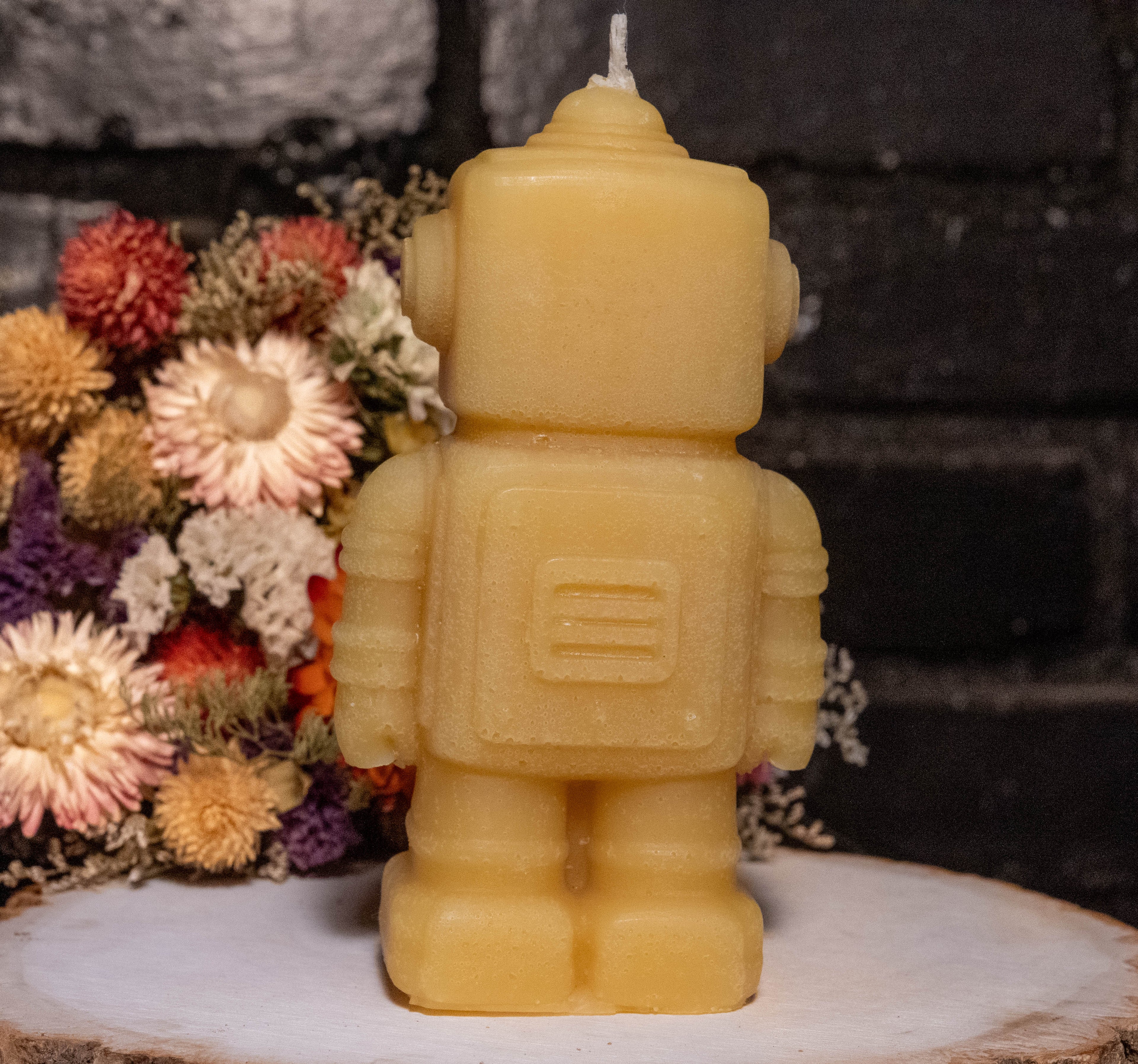 Robot Beeswax Candle: Hand-Poured Vintage Robot Sculpture, Retro Sci-Fi Gift